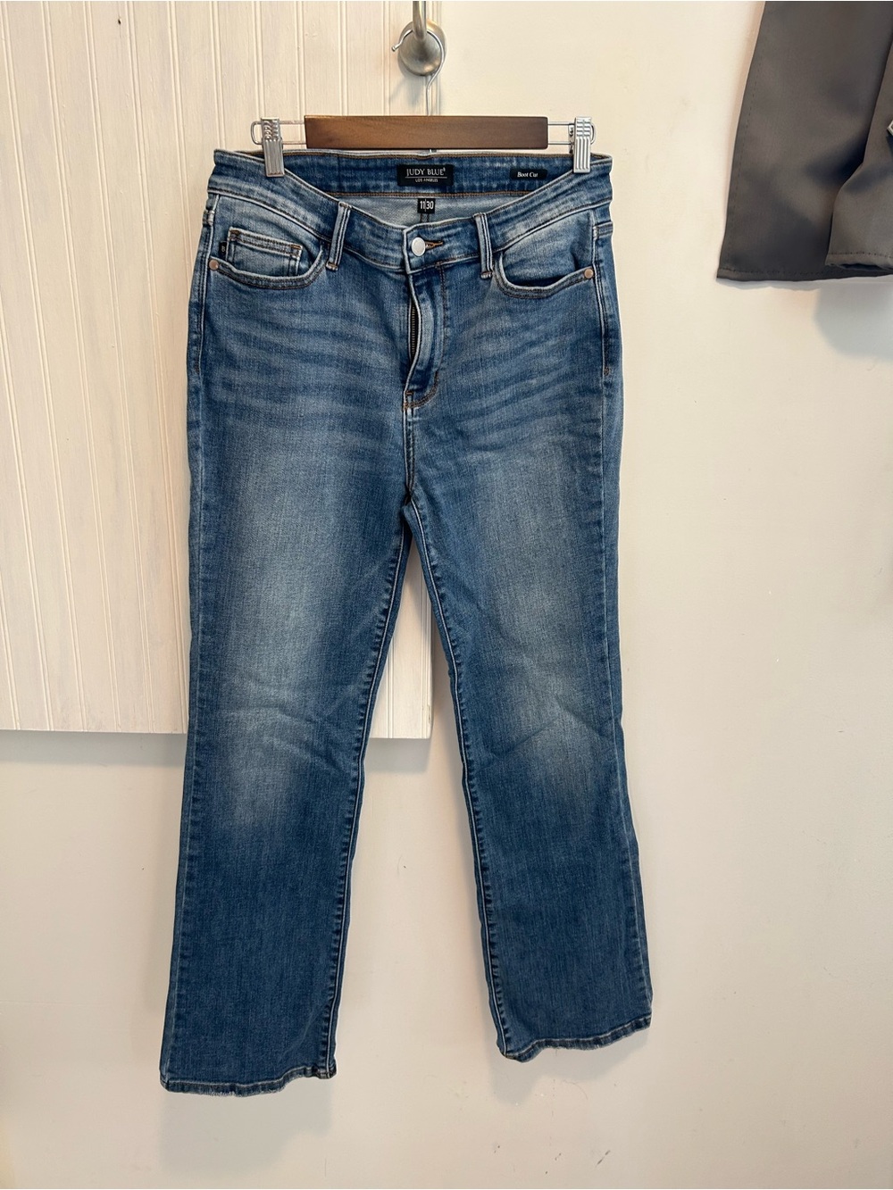 Judy Blue Medium Blue Straight-Leg Men’s Jeans